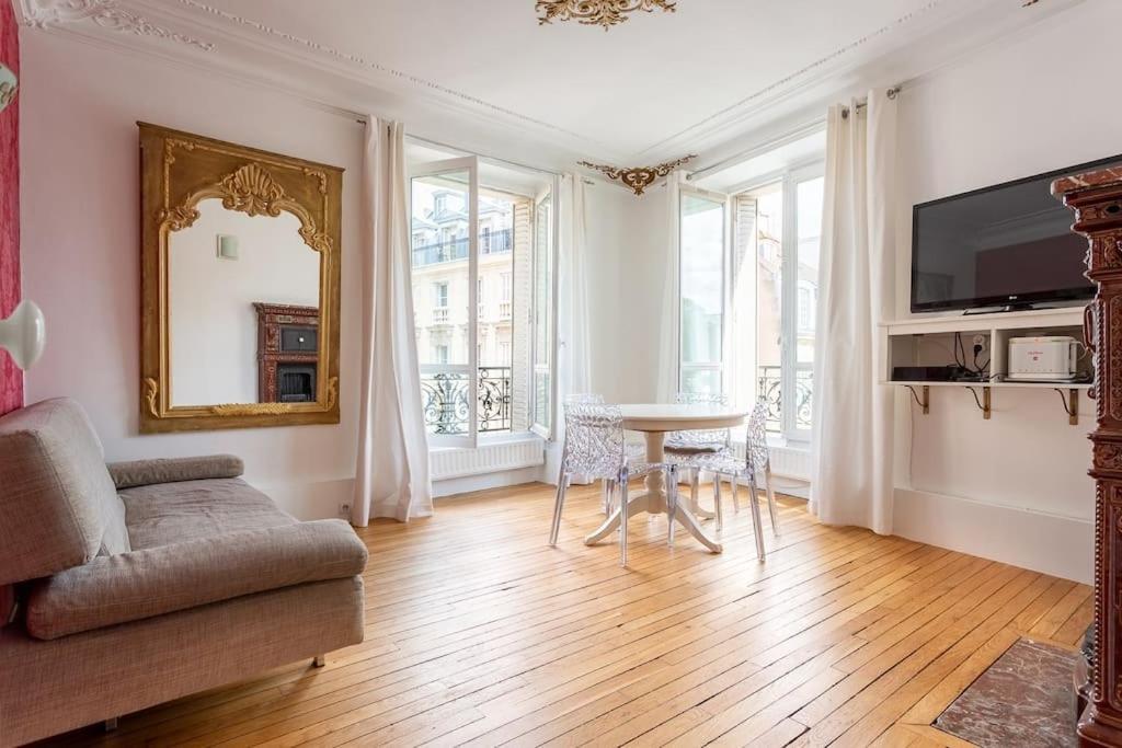 Le Marais, Fantastic View On Archives Nationales Apartment Paris Exterior foto